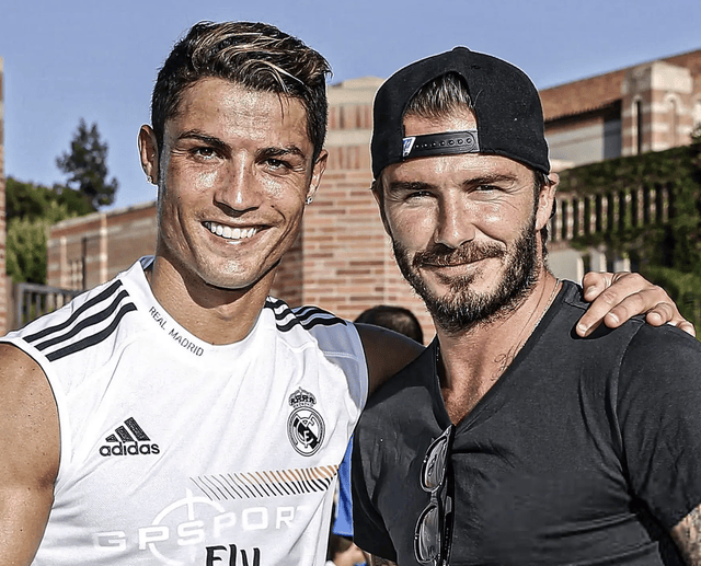 ช่างเห็นแก่ตัวอะไรเช่นนี้! คริสเตียโน่ โรนัลโด้: ผมมีชื่อเสียงมากกว่าทรัมป์ สมบูรณ์แบบกว่าเบ็คแฮม และมีผมมากกว่าเจมส์