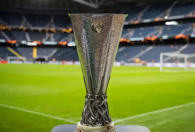 การผลักดันของน็อตติงแฮม ฟอเรสต์ในยูโรปาลีก: พายุกราซจะสามารถตัดสินได้หรือไม่? การแข่งขัน: แชมเปียนส์ลีก, ปอร์โต