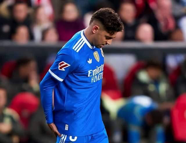 เรอัล มาดริด ประกาศอย่างเป็นทางการ: บัลเบร์เด้ได้รับบาดเจ็บที่ขาขวา ต้องพักรักษาตัวเป็นเวลา 10 วัน และถอนตัวจากการรับใช้ทีมชาติ_การแข่งขัน_ทีมชาติอุรุกวัย_นัดเยือน