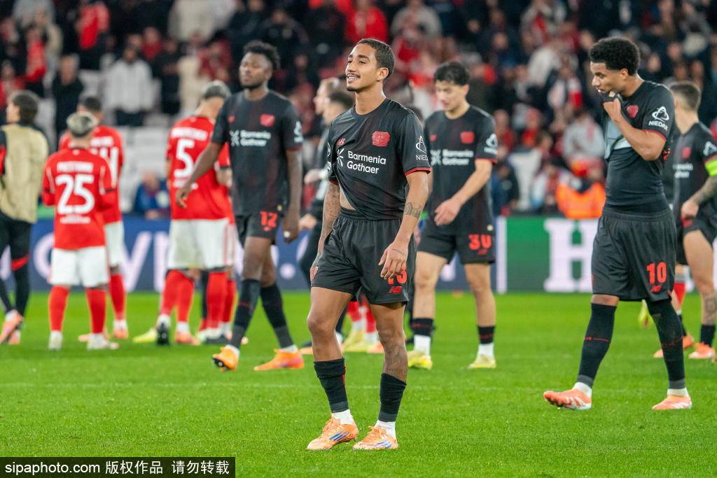 การเปิดเผย 10 ทีมไร้พ่ายที่ดีที่สุดในลีกฤดูกาลนี้: เรื่องราวเบื้องหลังและการวิเคราะห์เชิงกลยุทธ์ของบาเยิร์น มิวนิค, เฟเนร์บาห์เช, ปอร์โต้ และเบนฟิก้า _การแข่งขัน_กองกลาง_สลาเวีย