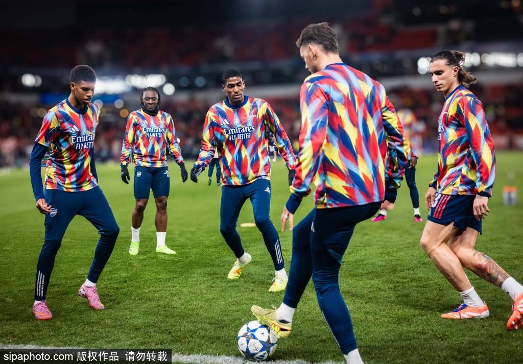 อาร์เซนอลเผชิญความกังวลที่ซ่อนเร้นในการลุ้นแชมป์: การเจรจาสัญญาของอาร์เตต้าหยุดชะงัก ขณะที่ซาก้าได้สัญญาใหม่ระดับสูงสุด! _ฤดูกาล_ แมนเชสเตอร์ ซิตี้