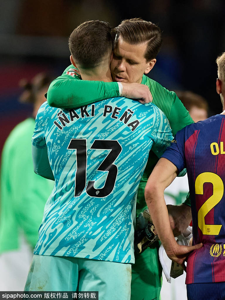 บาร์เซโลน่าถล่มเรอัลมาดริด 4-0: กลยุทธ์การครองบอลและฝีมือผู้รักษาประตูที่โดดเด่นพิสูจน์ให้เห็นถึงความสำคัญ_บาร์เซโลน่า_แมตช์_กาตาร์ โคล