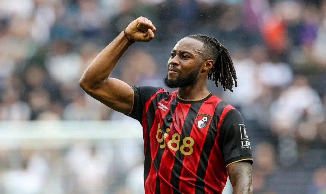 ลิเวอร์พูลและแมนเชสเตอร์ ซิตี้จับตาเซเมโจ ขณะที่เรอัล มาดริด, บาร์เซโลนา และบาเยิร์น มิวนิคจับตามองดาวรุ่งจากเอเรดิวิซีในการไล่ล่าหลายด้าน_อาเดเยมี_แมนเชสเตอร์ ยูไนเต็ด_บาเยิร์น มิวนิค