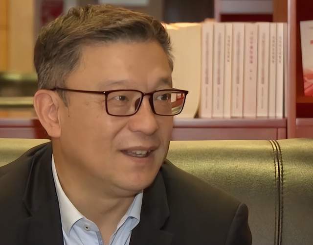 สบายดีไหม? ผู้บริหารกลุ่มซิตี้ฟุตบอล: หวังว่านักเตะจีนจะได้ร่วมทีมชุดใหญ่ของแมนเชสเตอร์ซิตี้!_อนาคต_ถัง ซีเกียง_เผิงเฉิง