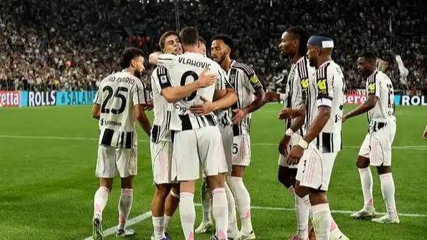 ดาวรุ่งพุ่งแรงจุดชนวนสงครามประมูลเดือด! ยักษ์ใหญ่แห่งอิตาลีเดินเกมลับ ขณะที่ม้ามืดพรีเมียร์ลีกโผล่มาอย่างไม่คาดคิด _ผู้เล่น_กาเบรียล_ตลาด