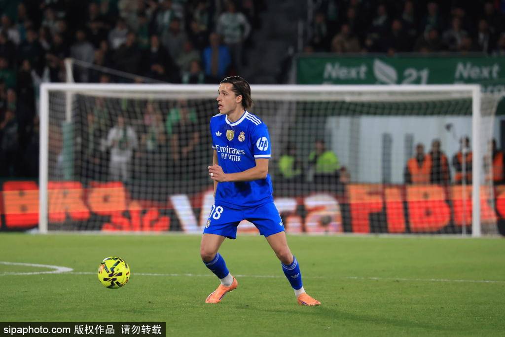 มุ่งสู่ชัยชนะนอกบ้านเป็นนัดที่สี่ติดต่อกัน: ความท้าทายและโอกาสของเซลต้า บีโก้ การแข่งขัน: เอสปันญ่อล ผู้จัดการทีม: ชาบี อลอนโซ่