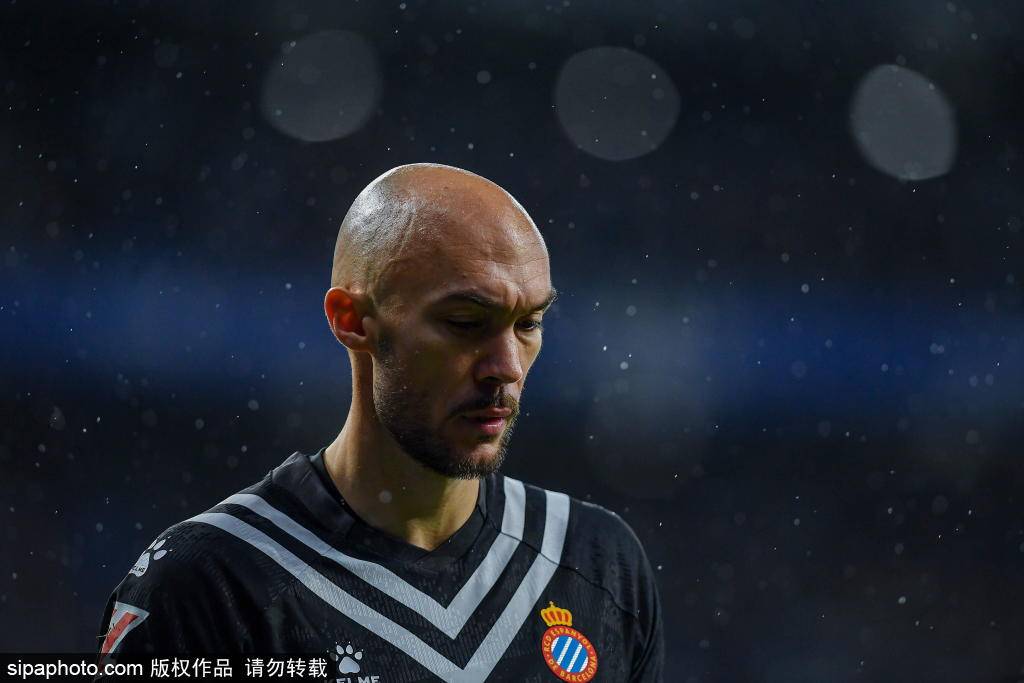 แชมป์ใหม่ครองบัลลังก์ในซูเปอร์คัพ! การแสดงอันเป็นตำนานของการ์เซียเขียนประวัติศาสตร์ใหม่ให้กับบาร์ซ่า เซฟ | การแข่งขัน | คัมป์นู