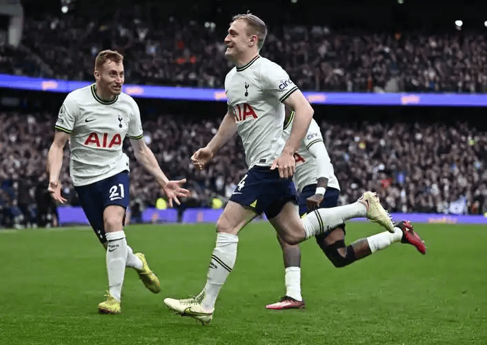 ดราม่าการย้ายทีม! ท็อตแน่ม ฮ็อตสเปอร์ เรียกร้อง 20 ล้านยูโรสำหรับ เดเล อัลลี ขณะที่ โรม่า เสนอข้อตกลงยืมตัวพร้อมซื้อขาด 18 ล้านยูโรเพื่อทำลายทางตัน ขณะที่การเสริมแนวรับเผชิญอุปสรรคสำคัญ_การเจรจา_ยูโร_การป้องกัน